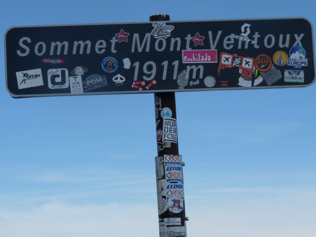 La pancarte au sommet du Ventoux: 1911m
