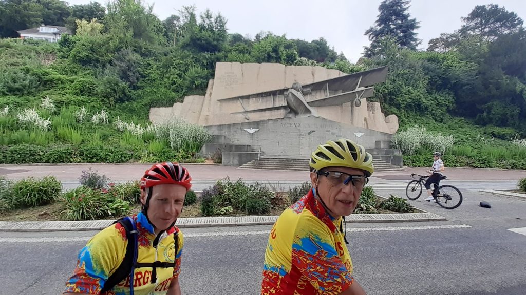 Dimanche matin c'est le retour. Thierry et Henri